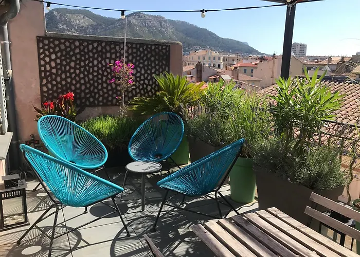 2 Pieces Avec Grande Terrasse - Centre De Toulon